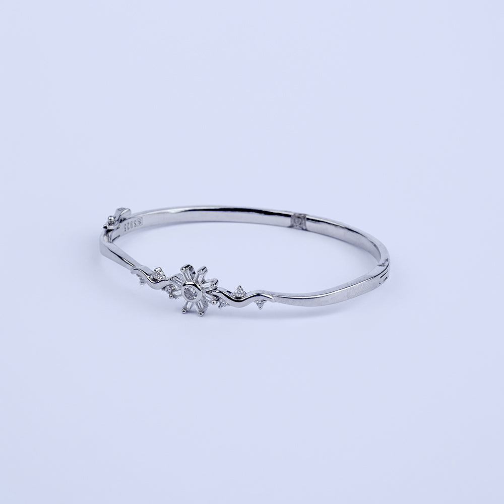 Fancy Flower Bracelet  Slb